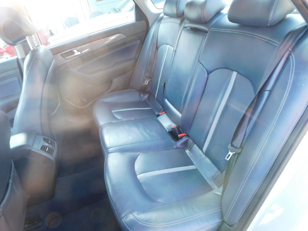 Used Car 2016 Hyundai Sonata  Hybrid For Sale Under $10,000 In San Antonio, Texas