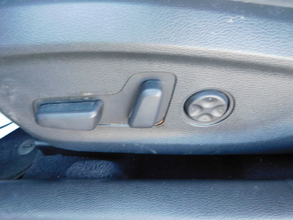 Used Car 2016 Hyundai Sonata  Hybrid For Sale Under $10,000 In San Antonio, Texas