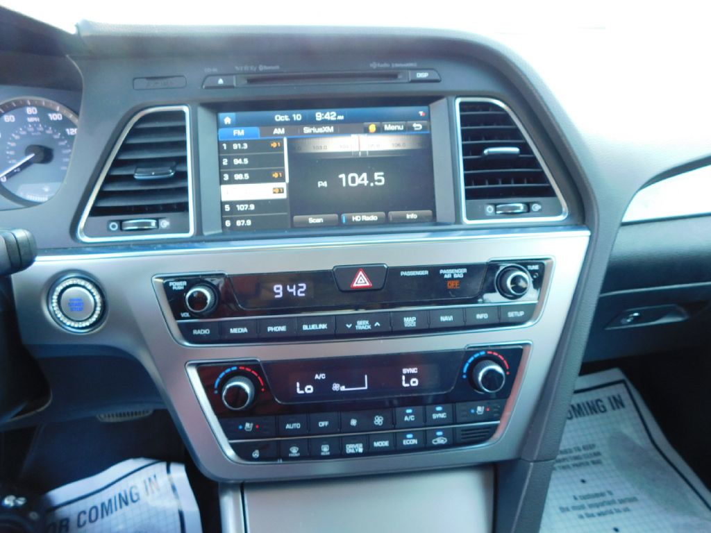 Used Car 2016 Hyundai Sonata  Hybrid For Sale Under $10,000 In San Antonio, Texas