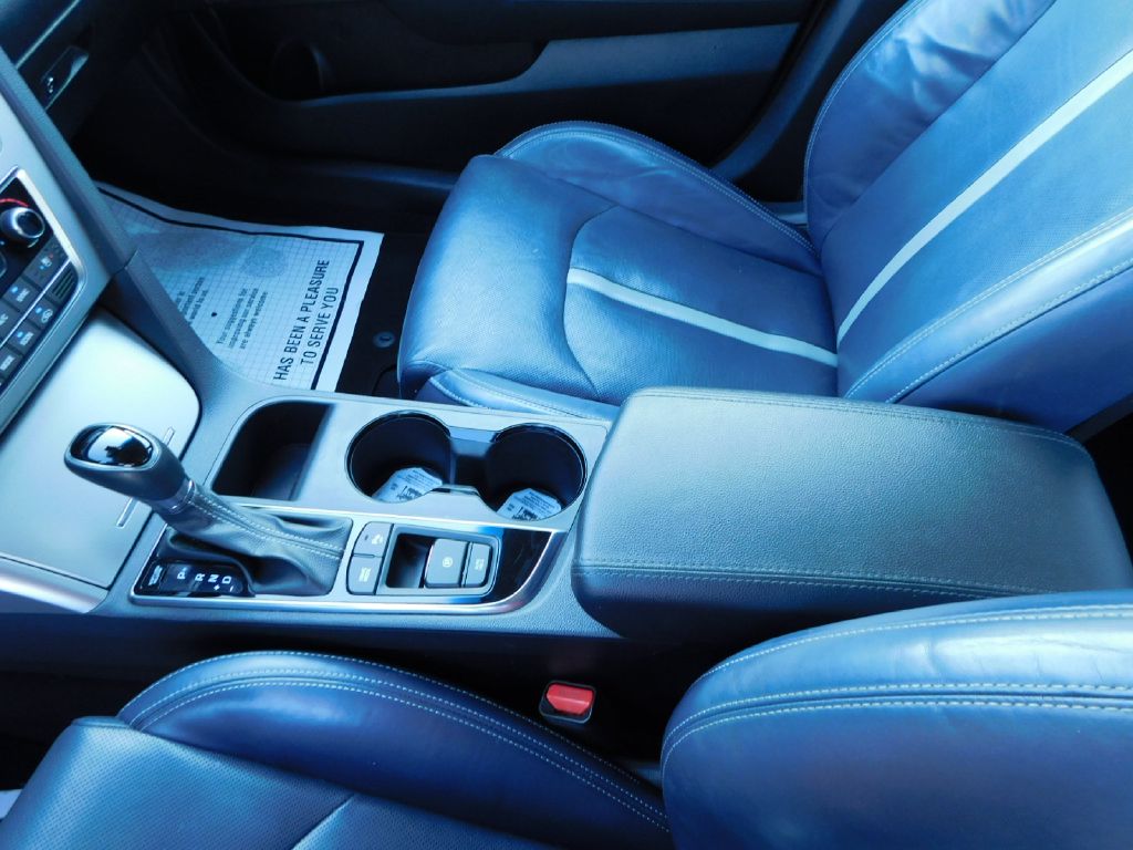 Used Car 2016 Hyundai Sonata  Hybrid For Sale Under $10,000 In San Antonio, Texas