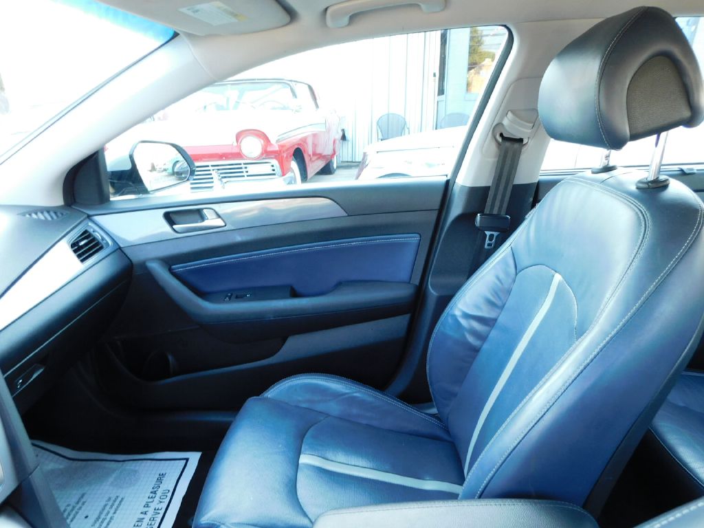 Used Car 2016 Hyundai Sonata  Hybrid For Sale Under $10,000 In San Antonio, Texas