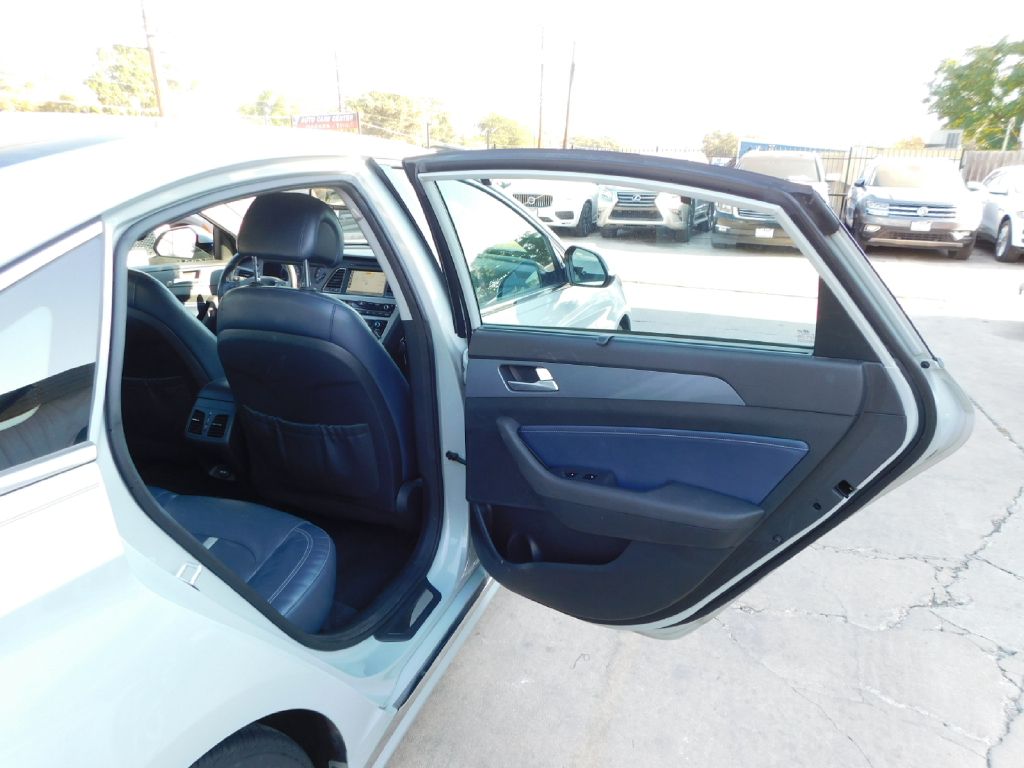 Used Car 2016 Hyundai Sonata  Hybrid For Sale Under $10,000 In San Antonio, Texas