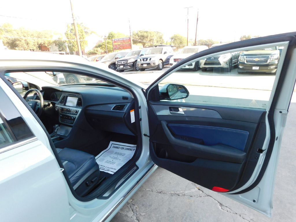 Used Car 2016 Hyundai Sonata  Hybrid For Sale Under $10,000 In San Antonio, Texas