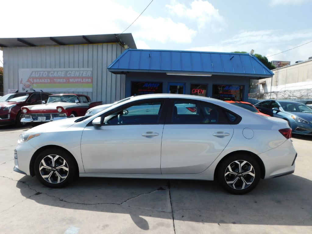 Used Car 2018 Kia Forte  Lx For Sale Under $10,000 In San Antonio, Texas