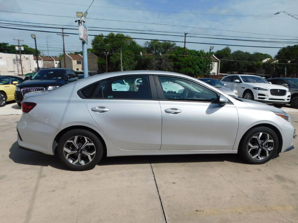 Used Car 2018 Kia Forte  Lx For Sale Under $10,000 In San Antonio, Texas