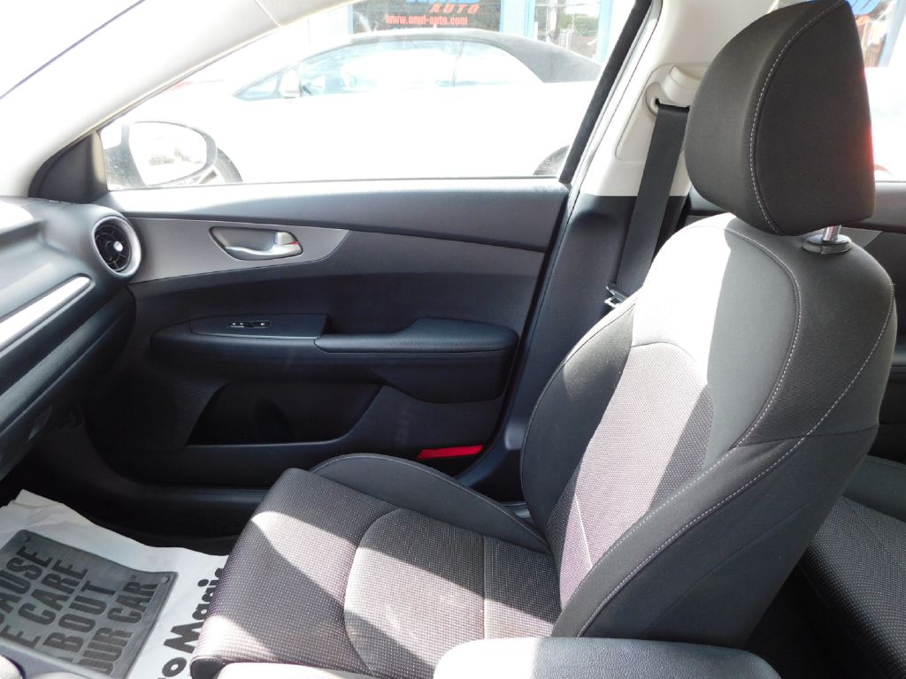 Used Car 2018 Kia Forte  Lx For Sale Under $10,000 In San Antonio, Texas