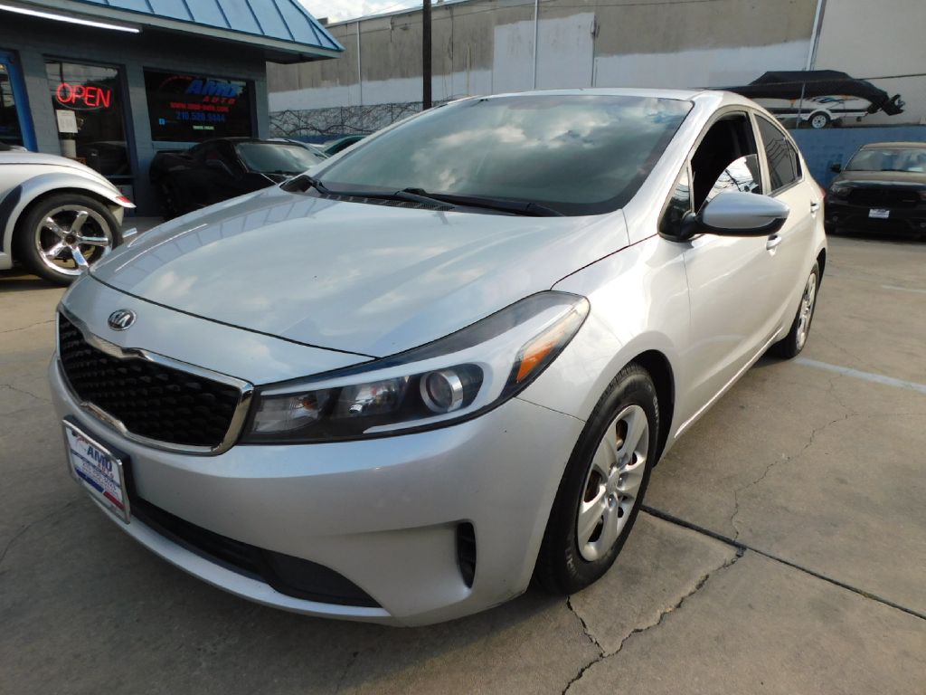 Used Car 2018 Kia Forte  Lx For Sale Under $10,000 In San Antonio, Texas