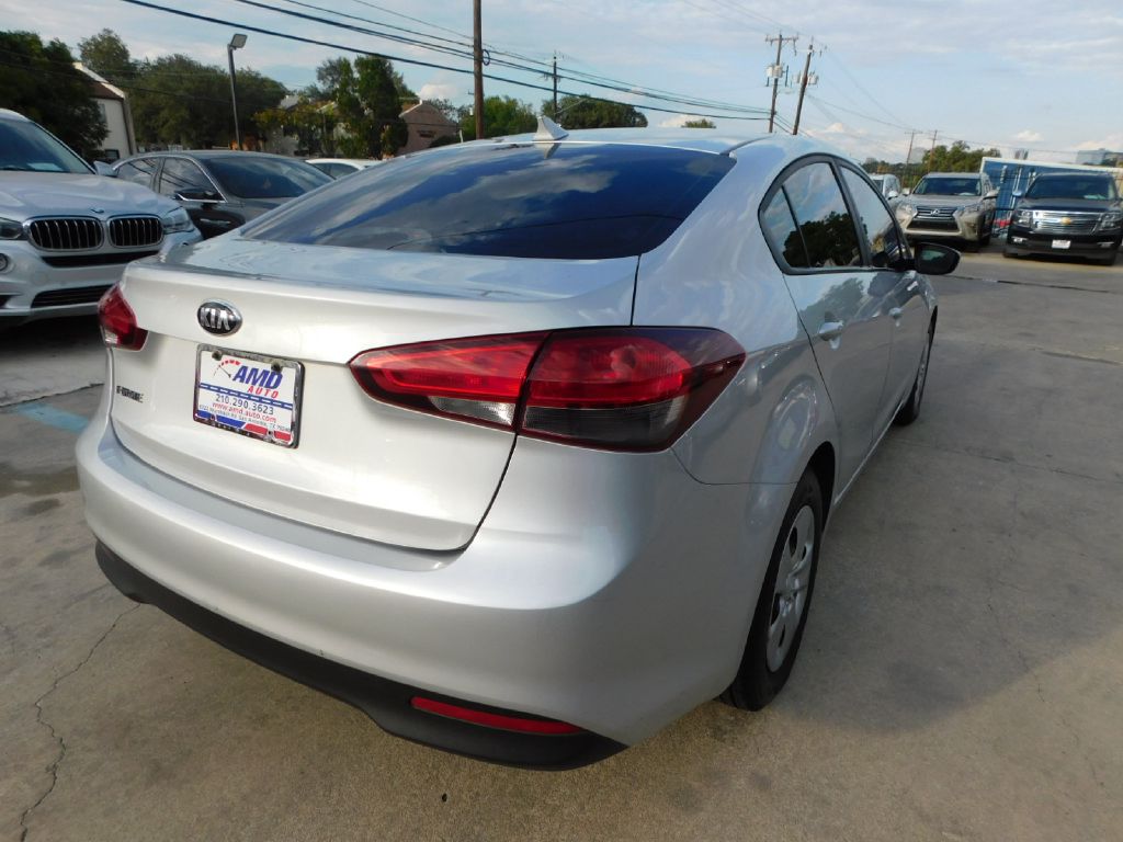 Used Car 2018 Kia Forte  Lx For Sale Under $10,000 In San Antonio, Texas