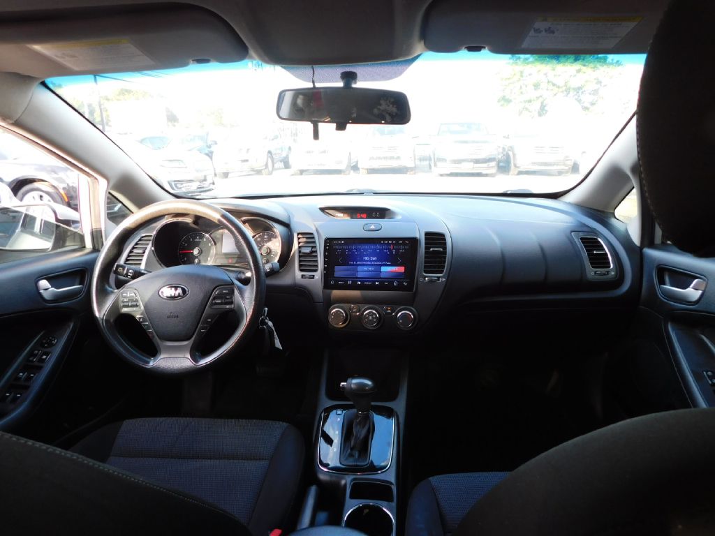 Used Car 2018 Kia Forte  Lx For Sale Under $10,000 In San Antonio, Texas