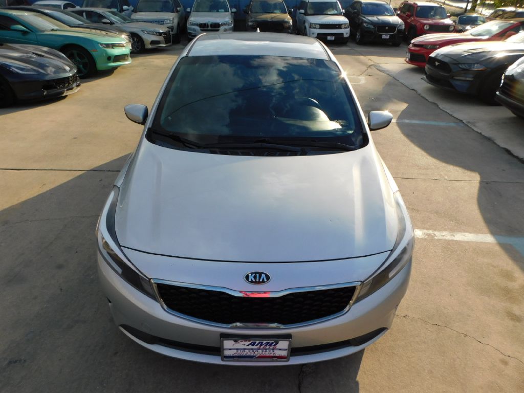 Used Car 2018 Kia Forte  Lx For Sale Under $10,000 In San Antonio, Texas