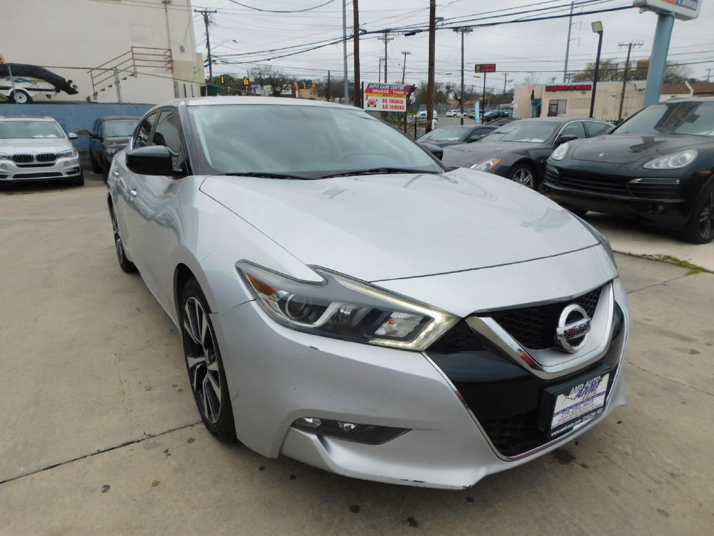Used Car 2017 Nissan Maxima  3.5s For Sale Under $10,000 In San Antonio, Texas