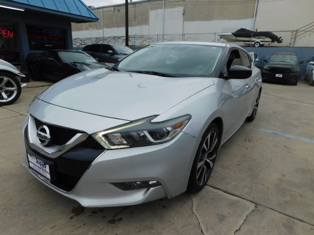 Used Car 2017 Nissan Maxima  3.5s For Sale Under $10,000 In San Antonio, Texas