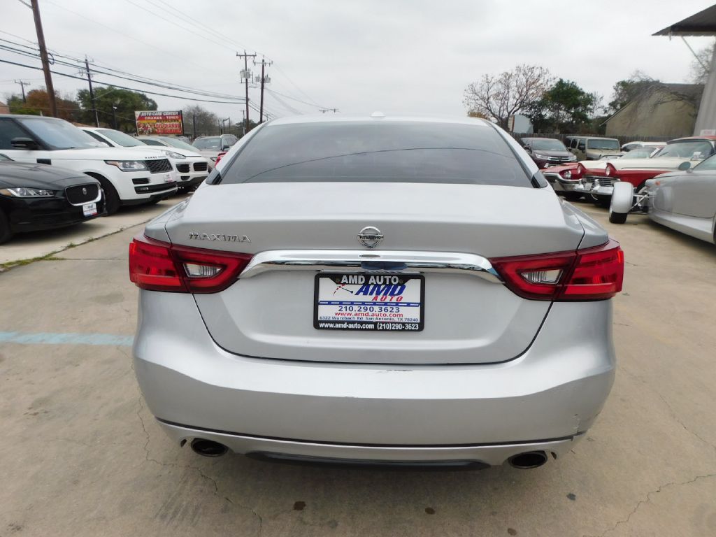 Used Car 2017 Nissan Maxima  3.5s For Sale Under $10,000 In San Antonio, Texas