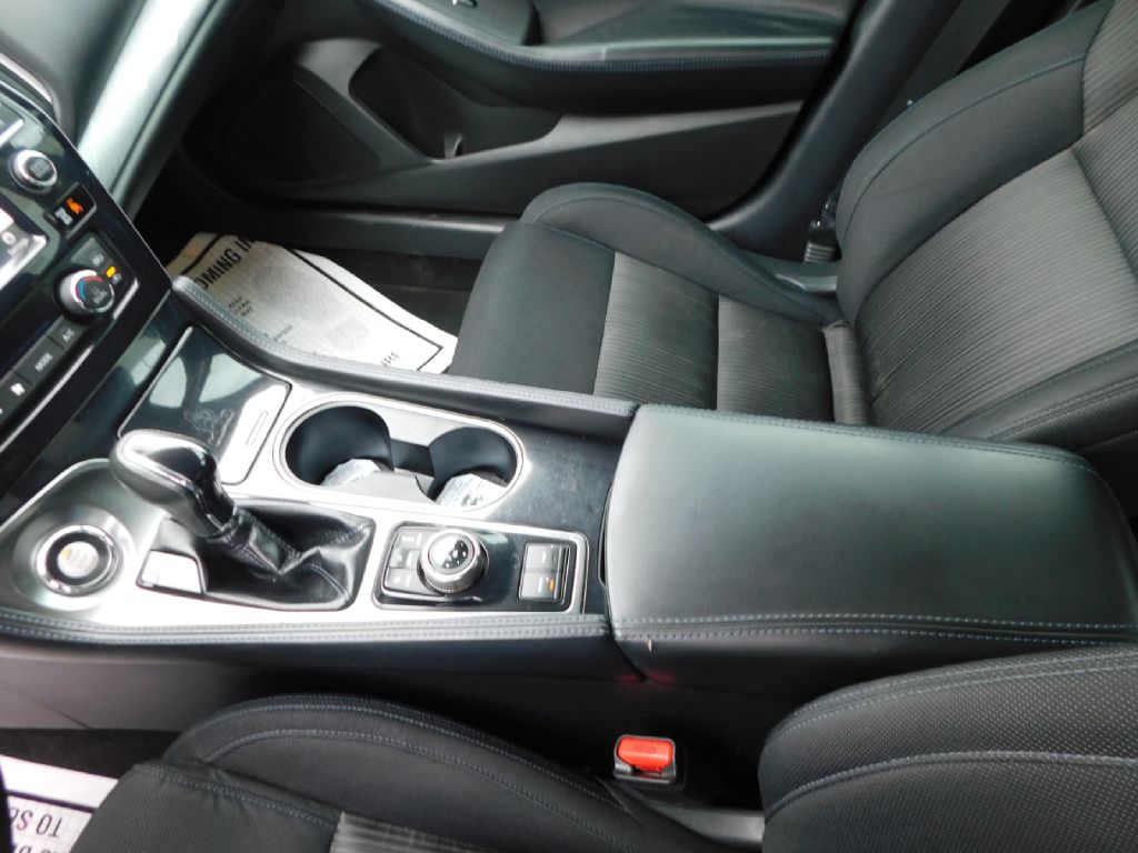 Used Car 2017 Nissan Maxima  3.5s For Sale Under $10,000 In San Antonio, Texas