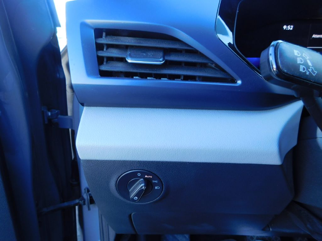 Used Car 2022 Volkswagen Taos  Se For Sale Under $20,000 In San Antonio, Texas