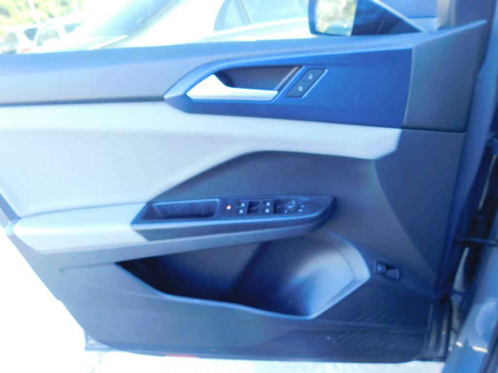 Used Car 2022 Volkswagen Taos  Se For Sale Under $20,000 In San Antonio, Texas