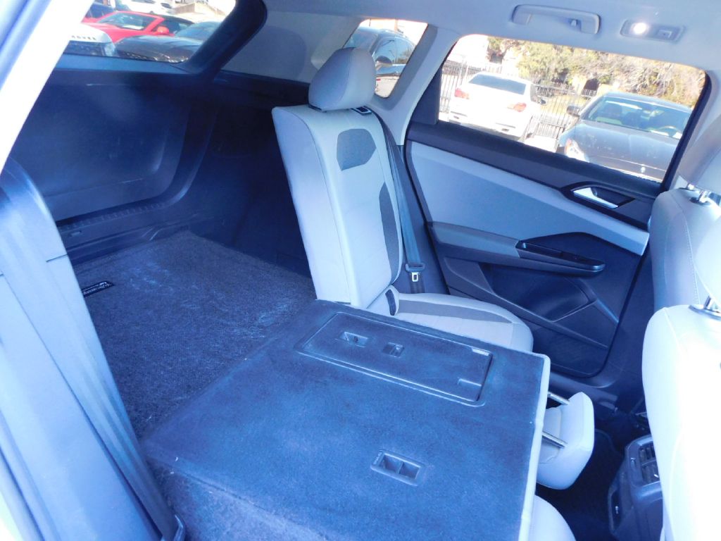 Used Car 2022 Volkswagen Taos  Se For Sale Under $20,000 In San Antonio, Texas