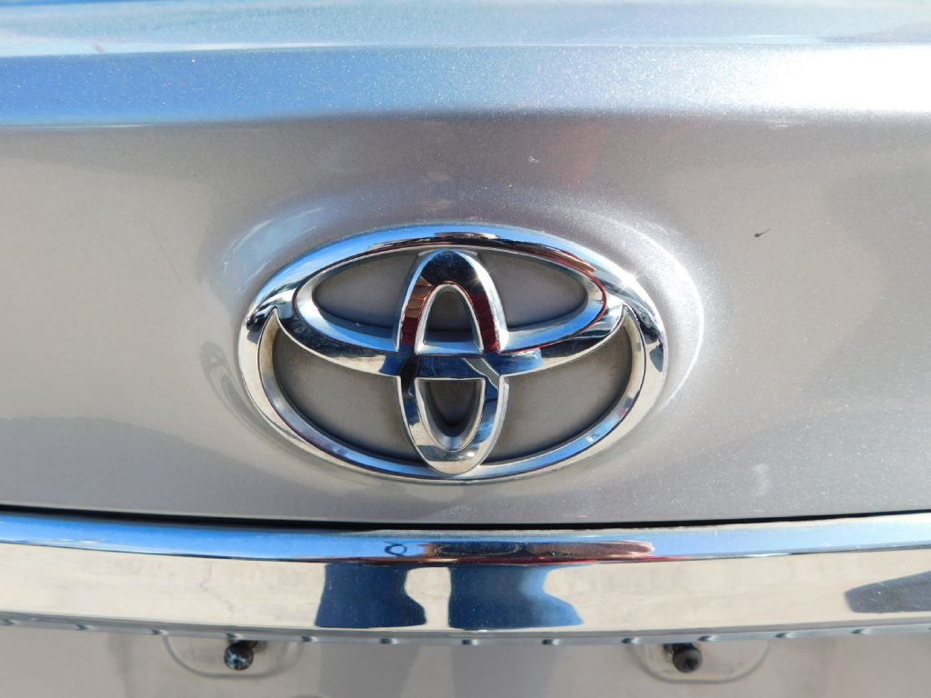 Used Car 2016 Toyota Avalon  Xle For Sale Under $12,000 In San Antonio, Texas