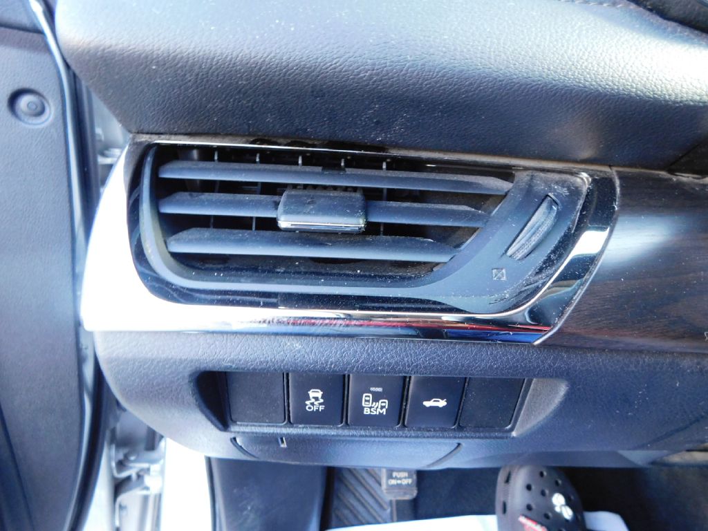 Used Car 2016 Toyota Avalon  Xle For Sale Under $12,000 In San Antonio, Texas