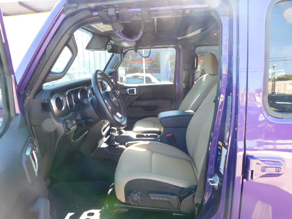 Used Car 2023 Jeep Wrangler  Sahara For Sale Under $25,000 In San Antonio, Texas