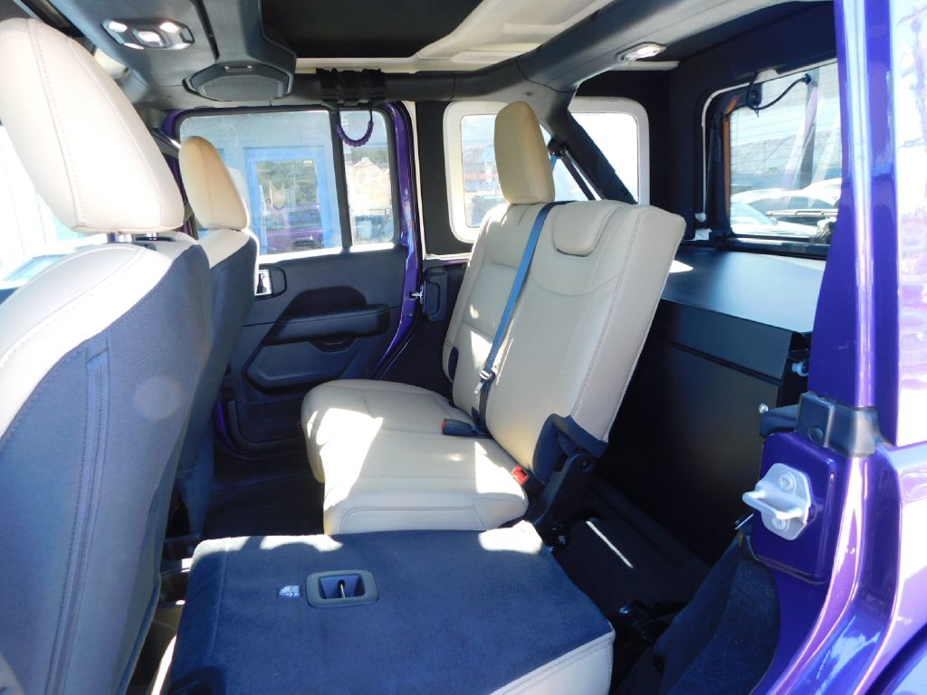 Used Car 2023 Jeep Wrangler  Sahara For Sale Under $25,000 In San Antonio, Texas