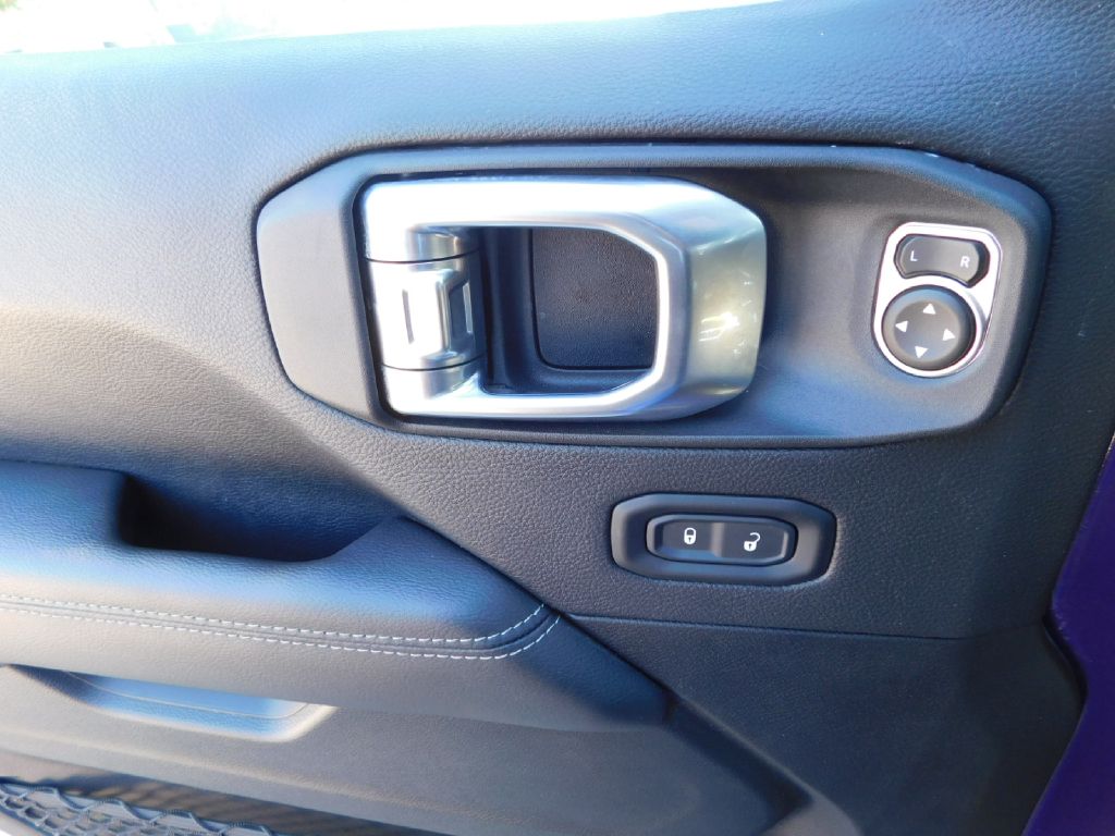 Used Car 2023 Jeep Wrangler  Sahara For Sale Under $25,000 In San Antonio, Texas