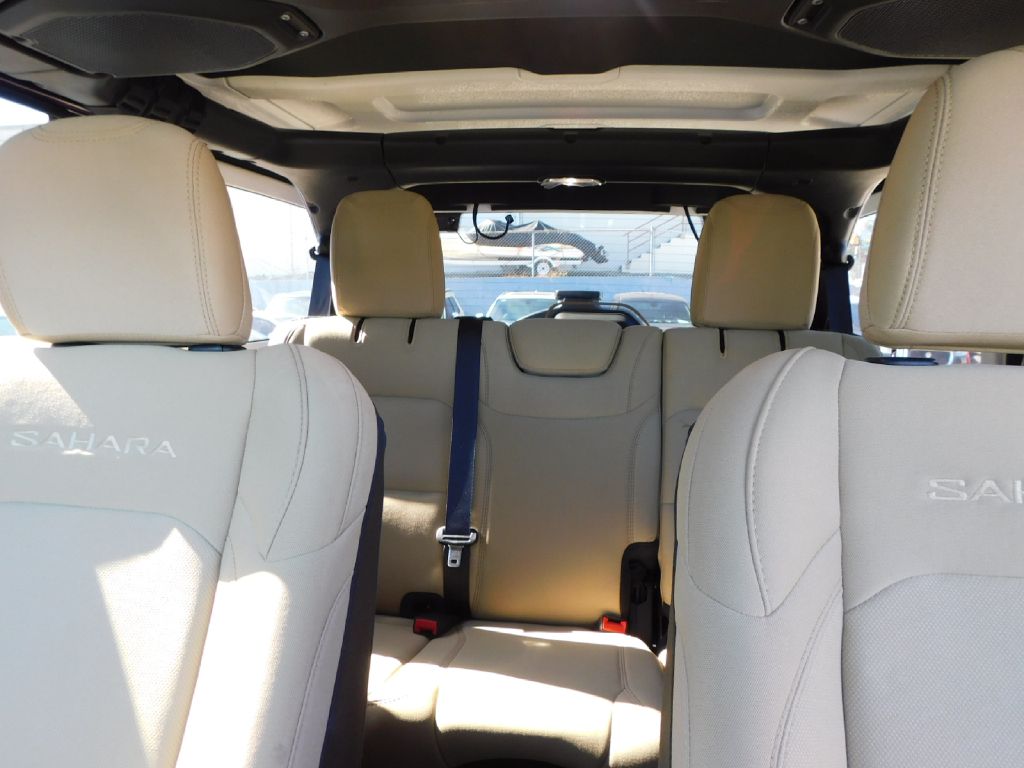 Used Car 2023 Jeep Wrangler  Sahara For Sale Under $25,000 In San Antonio, Texas