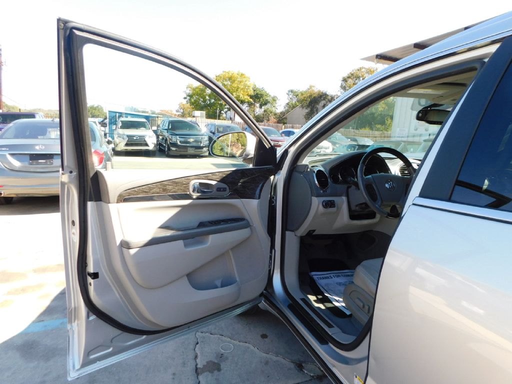 Used Car 2014 Buick Enclave  For Sale Under $10,000 In San Antonio, Texas