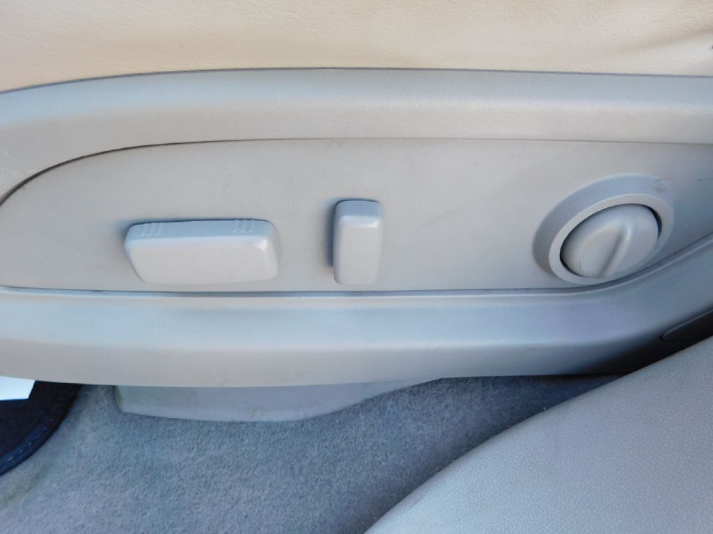 Used Car 2014 Buick Enclave  For Sale Under $10,000 In San Antonio, Texas