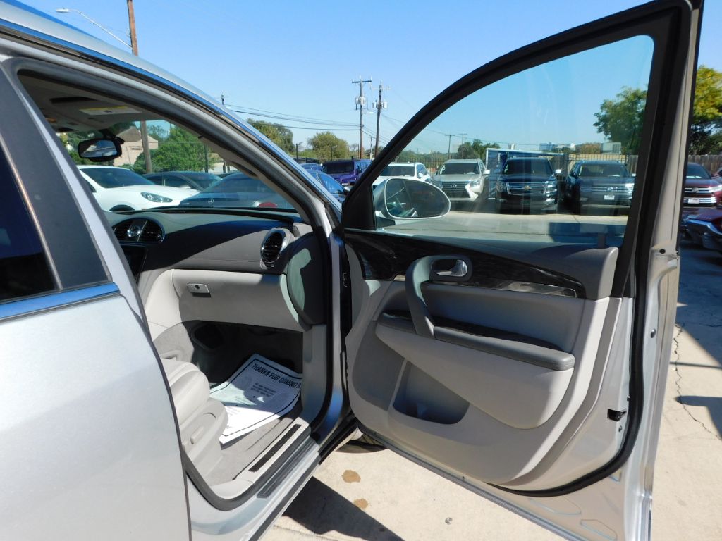 Used Car 2014 Buick Enclave  For Sale Under $10,000 In San Antonio, Texas