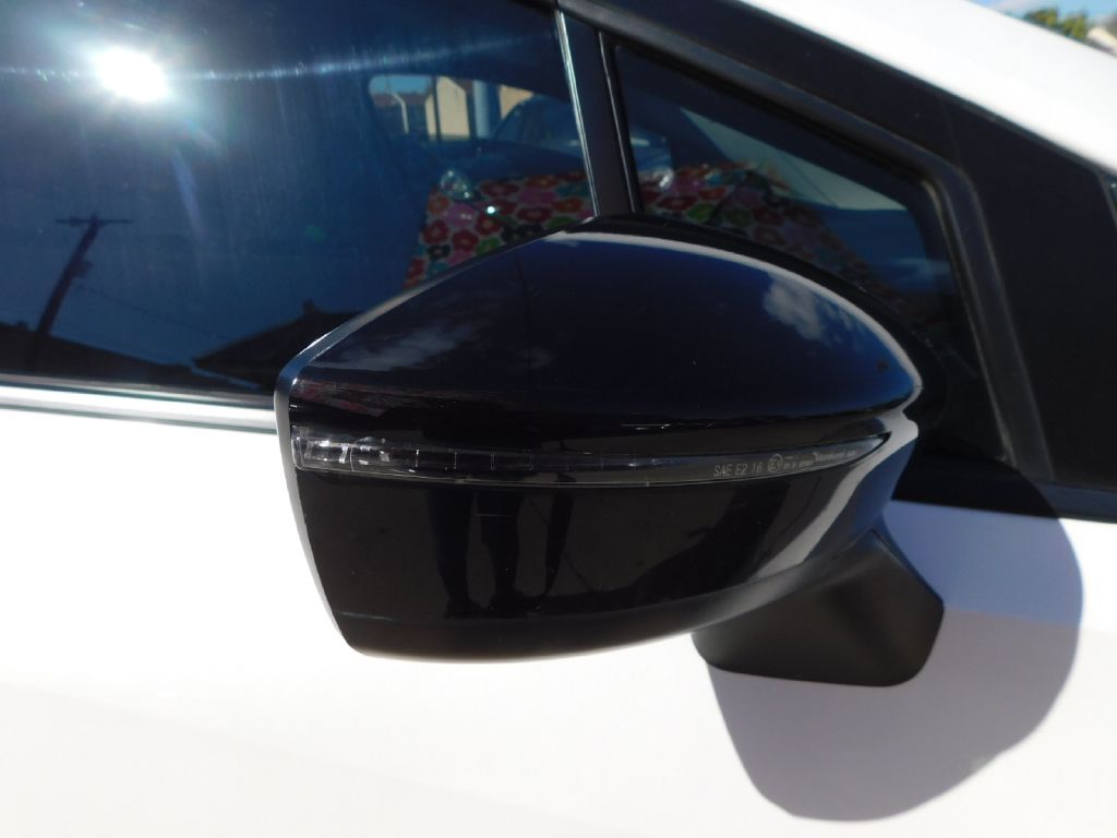 Used Car 2020 Nissan Versa  Sr For Sale Under $12,000 In San Antonio, Texas