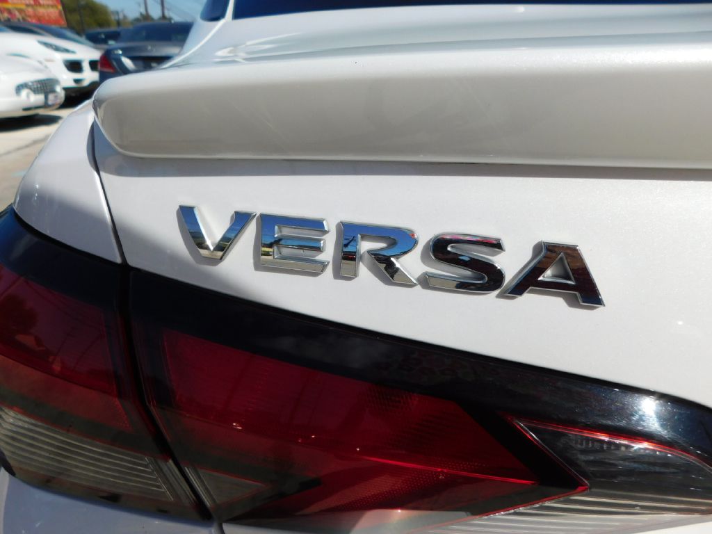 Used Car 2020 Nissan Versa  Sr For Sale Under $12,000 In San Antonio, Texas