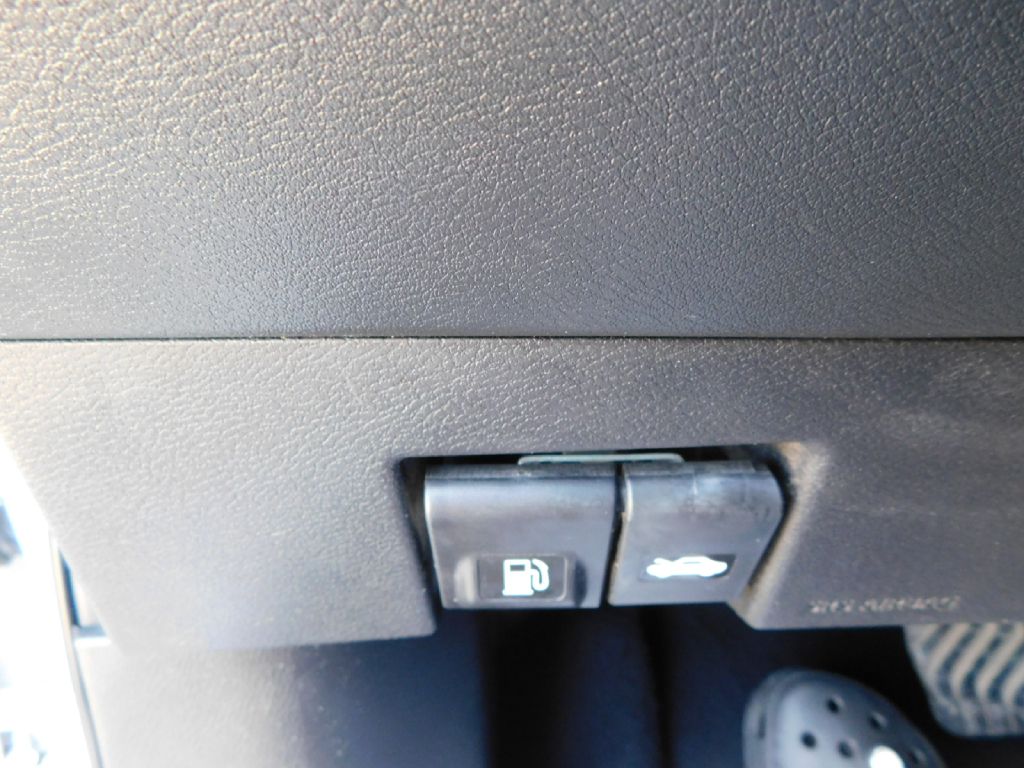 Used Car 2020 Nissan Versa  Sr For Sale Under $12,000 In San Antonio, Texas