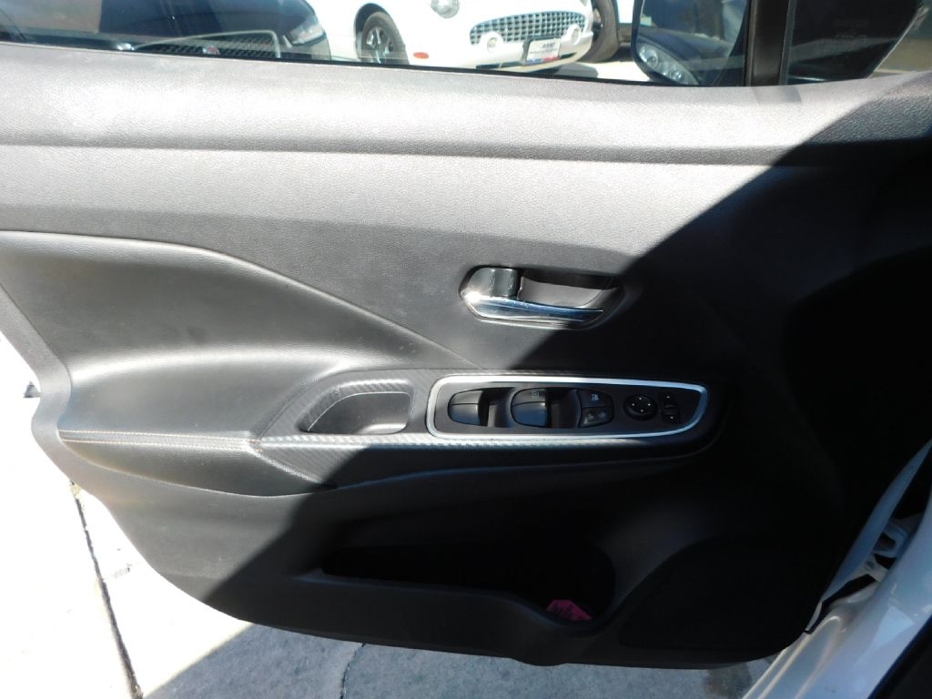 Used Car 2020 Nissan Versa  Sr For Sale Under $12,000 In San Antonio, Texas