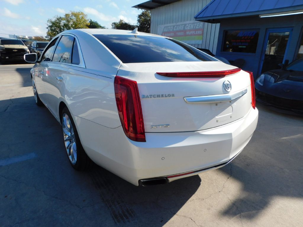 Used Car 2014 Cadillac Xts  Platinum For Sale Under $12,000 In San Antonio, Texas