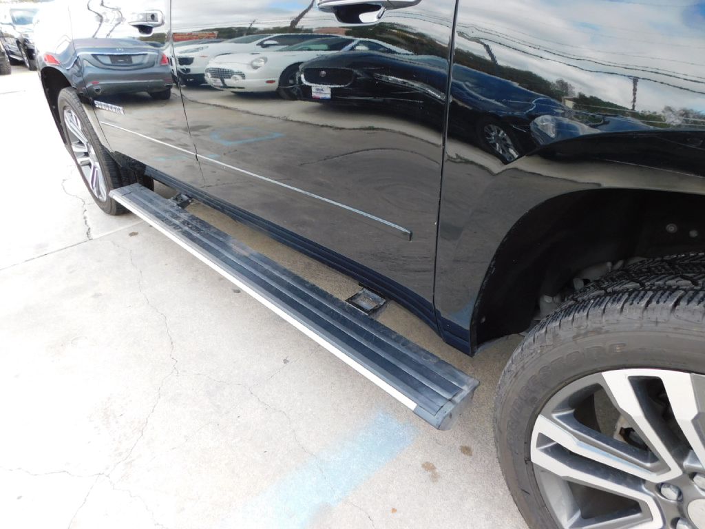 Used Car 2018 Chevrolet Suburban  1500 Premier For Sale Under $20,000 In San Antonio, Texas