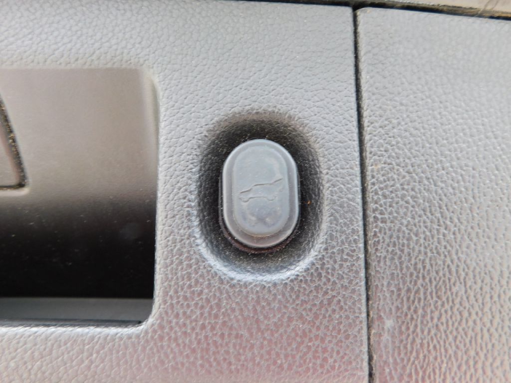 Used Car 2018 Chevrolet Suburban  1500 Premier For Sale Under $20,000 In San Antonio, Texas