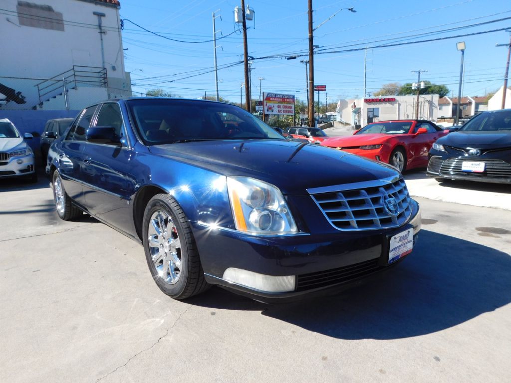 Used Car 2009 Cadillac Dts  For Sale Under $10,000 In San Antonio, Texas