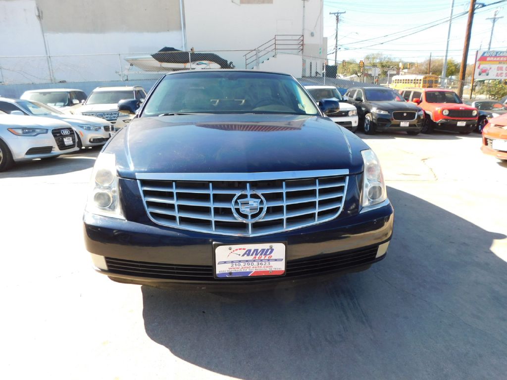 Used Car 2009 Cadillac Dts  For Sale Under $10,000 In San Antonio, Texas