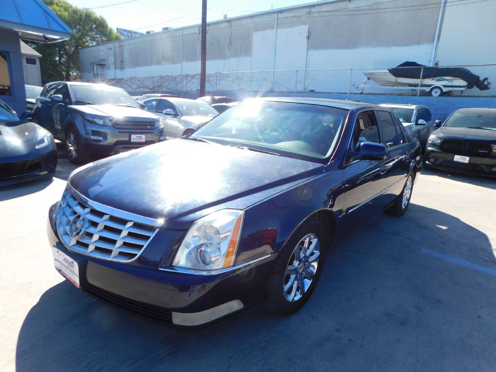 Used Car 2009 Cadillac Dts  For Sale Under $10,000 In San Antonio, Texas