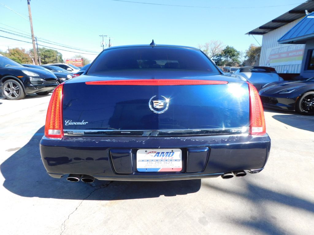 Used Car 2009 Cadillac Dts  For Sale Under $10,000 In San Antonio, Texas