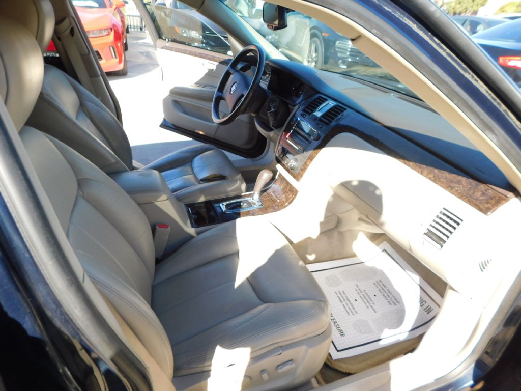 Used Car 2009 Cadillac Dts  For Sale Under $10,000 In San Antonio, Texas