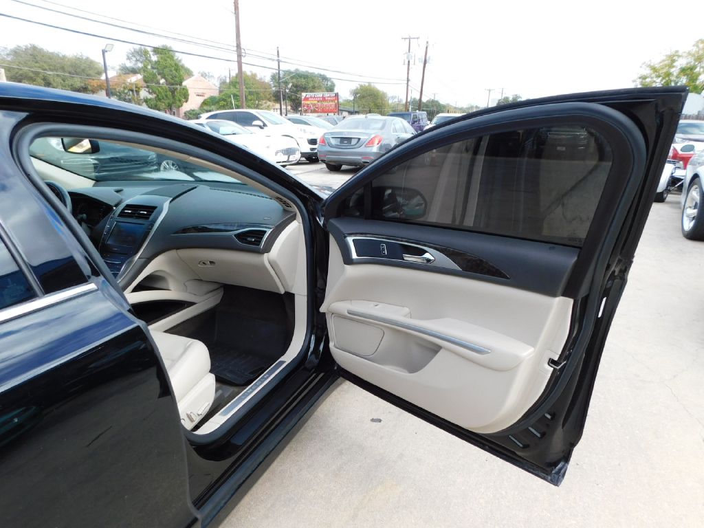 Used Car 2016 Lincoln Mkz  For Sale Under $10,000 In San Antonio, Texas