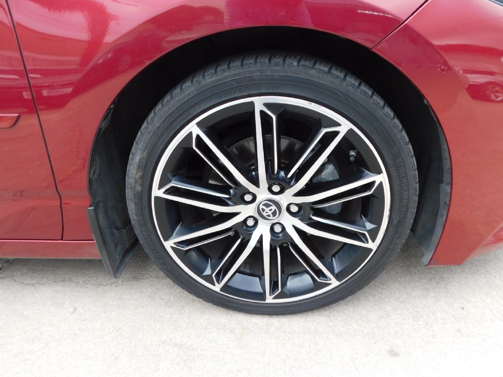 Used Car 2019 Toyota Avalon  Xle For Sale Under $15,000 In San Antonio, Texas