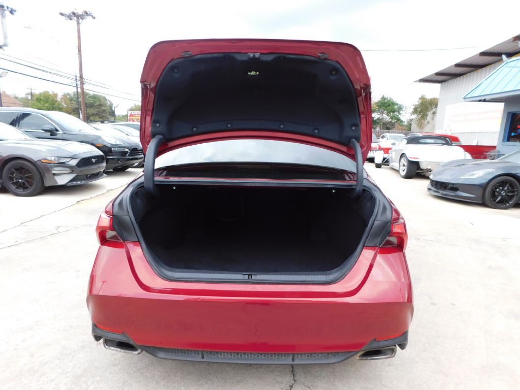 Used Car 2019 Toyota Avalon  Xle For Sale Under $15,000 In San Antonio, Texas