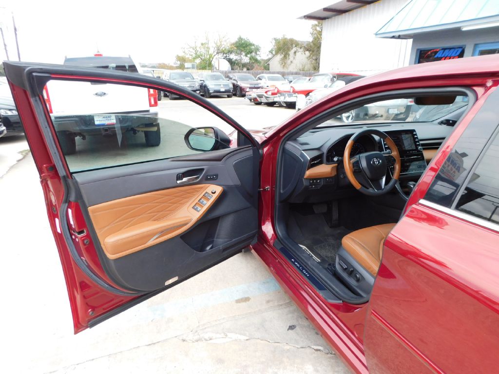 Used Car 2019 Toyota Avalon  Xle For Sale Under $15,000 In San Antonio, Texas