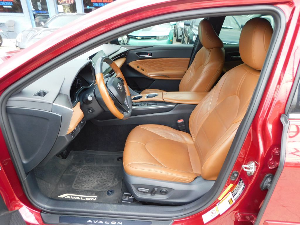 Used Car 2019 Toyota Avalon  Xle For Sale Under $15,000 In San Antonio, Texas