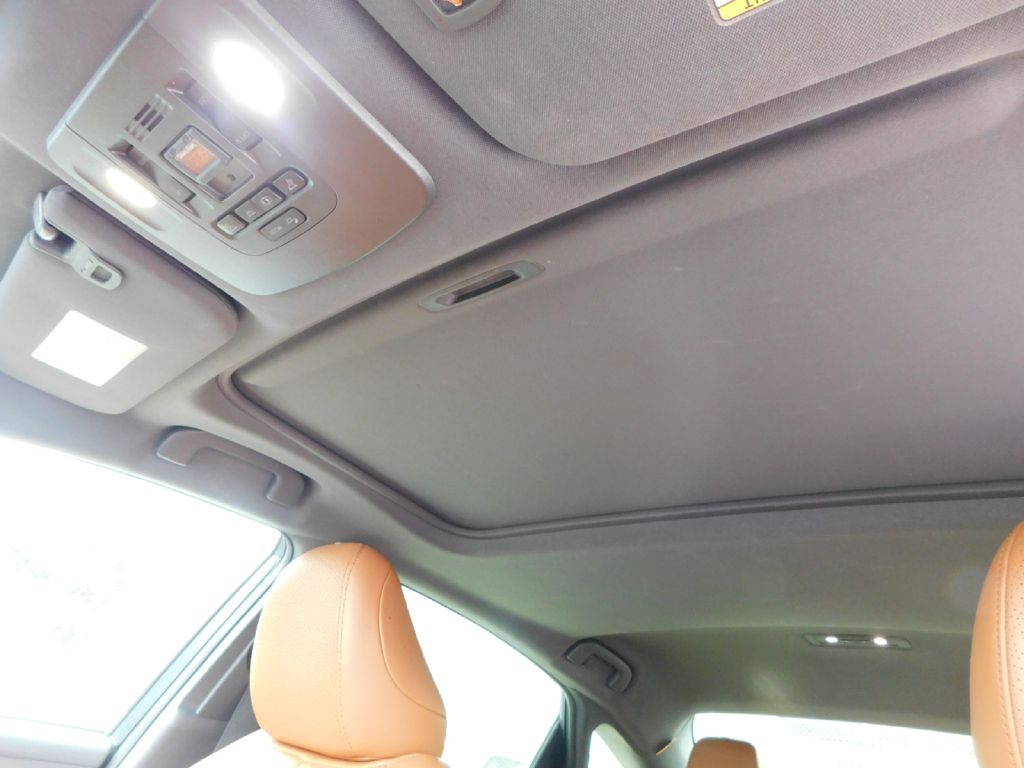 Used Car 2019 Toyota Avalon  Xle For Sale Under $15,000 In San Antonio, Texas