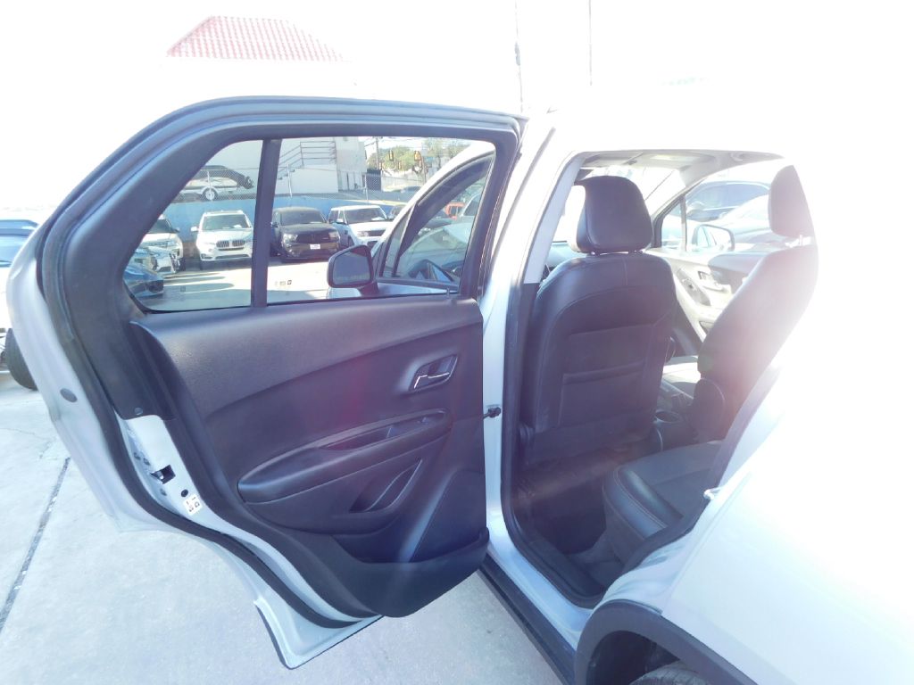 Used Car 2021 Chevrolet Trax  1lt For Sale Under $15,000 In San Antonio, Texas