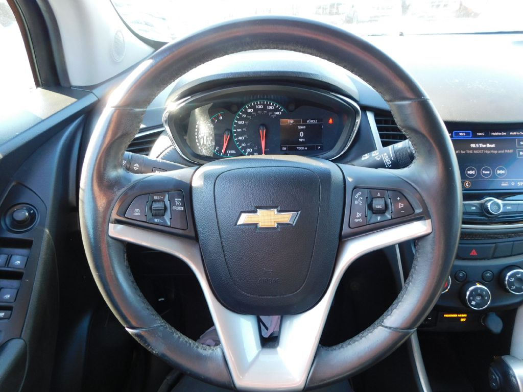 Used Car 2021 Chevrolet Trax  1lt For Sale Under $15,000 In San Antonio, Texas